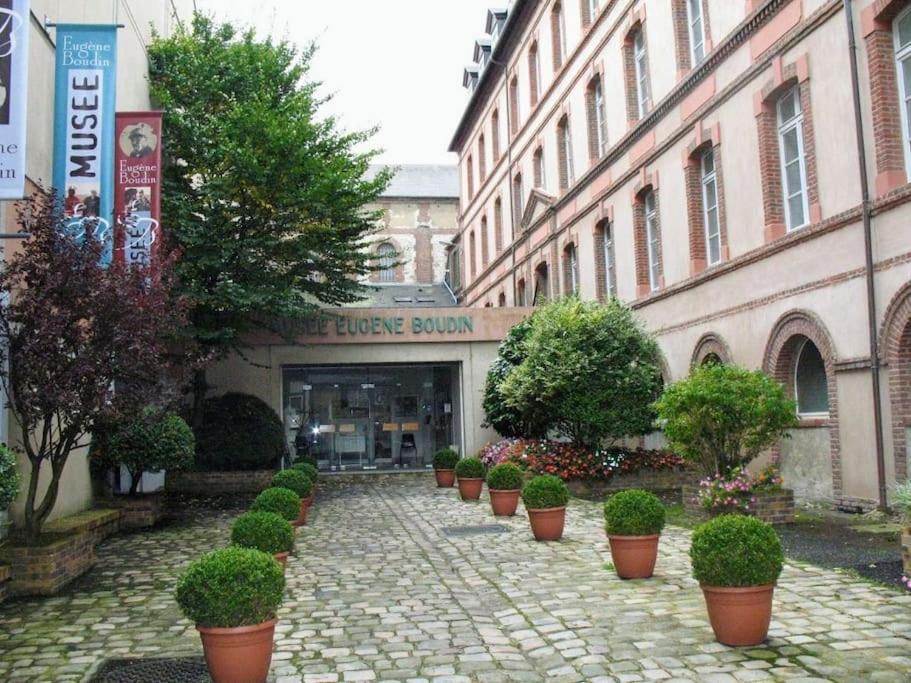 Bienvenue Chez Vous Apartment Honfleur Exterior photo