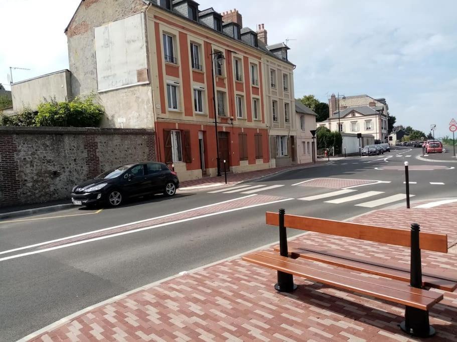 Bienvenue Chez Vous Apartment Honfleur Exterior photo